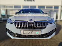Grau Gebraucht 2021 Skoda Superb LAURIN & KLEMENT Kombi | 34.950 € (Teuer)