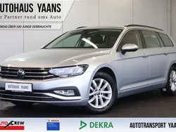 Silber Gebraucht 2023 VW Passat Business Limousine | 20.789 € (Superpreis)