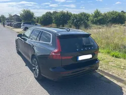 Schwarz Gebraucht 2020 Volvo V60 Kombi | 18.800 € (Fairer Preis)