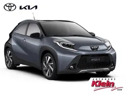 Celestite grey metallic / night sky black Gebraucht 2024 Toyota Aygo Basis Kleinwagen | 18.277 € (Etwas zu teuer)