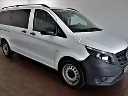 Arktikweiss Gebraucht 2022 Mercedes Vito Van / Kleinbus | 26.500 € (Guter Preis)