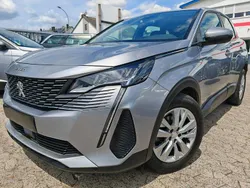 Grau Gebraucht 2021 Peugeot 3008 SUV | 14.994 € (Guter Preis)