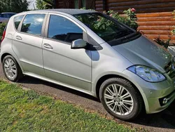 Silber Gebraucht 2011 Mercedes A180 Elegance Limousine | 9.500 € (Teuer)