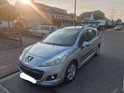 Silber Gebraucht 2012 Peugeot 207 Kombi | 2.998 € (Guter Preis)