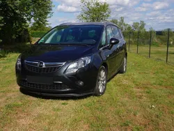 Schwarz Gebraucht 2016 Opel Zafira Tourer Van / Kleinbus | 9.700 € (Fairer Preis)