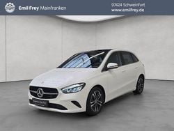 Weiß Gebraucht 2024 Mercedes B200 Progressive Van / Kleinbus | 31.850 € (Guter Preis)