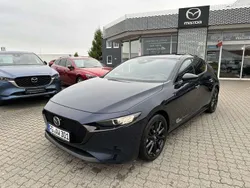 Deep crystal blue Gebraucht 2024 Mazda 3 Homura-Line Limousine | 26.470 € (Guter Preis)