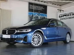 Blau Gebraucht 2022 BMW 520 Limousine | 35.990 € (Fairer Preis)