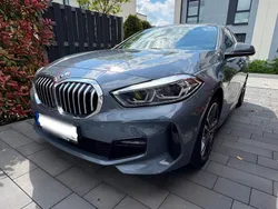Grau Gebraucht 2021 BMW 120 M Sport Kleinwagen | 25.500 € (Guter Preis)