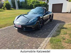 Schwarz Gebraucht 2017 Porsche 718 Boxster S Cabrio | 60.450 € (Etwas zu teuer)