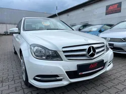 Weiß Gebraucht 2012 Mercedes C180 Avantgarde Limousine | 10.999 € (Fairer Preis)