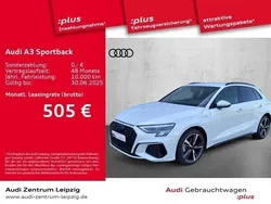 Gletscherweiß metallic Gebraucht 2024 Audi A3 Sportback e-tron S-Line Limousine | 40.650 €