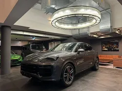 Grau Gebraucht 2024 Porsche Cayenne Turbo E-Hybrid SUV | 189.777 € (Superpreis)