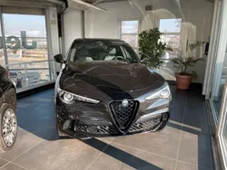 Nero vulcano Gebraucht 2023 Alfa Romeo Stelvio Quadrifoglio SUV | 79.890 €
