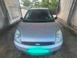 Silber Gebraucht 2004 Ford Fiesta Kleinwagen | 600 € (Guter Preis)