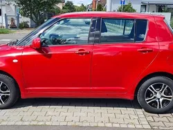 Rot Gebraucht 2009 Suzuki Swift Kleinwagen | 2.700 € (Guter Preis)