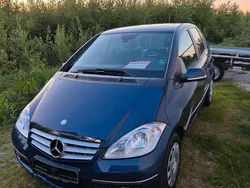 Blau Gebraucht 2011 Mercedes A180 Limousine | 5.600 € (Fairer Preis)