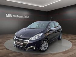 Blau Gebraucht 2015 Peugeot 208 Allure Kleinwagen | 8.990 € (Etwas zu teuer)