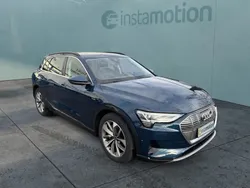 Blau Gebraucht 2022 Audi e-tron Sport SUV | 37.550 € (Fairer Preis)