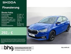 Blau Gebraucht 2024 Skoda Fabia Selection Limousine | 17.290 € (Guter Preis)