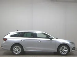 Silber Gebraucht 2021 Skoda Octavia Style Kombi | 15.980 € (Guter Preis)