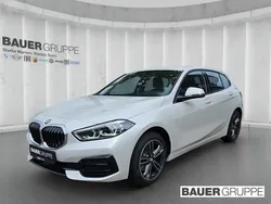 Weiss Gebraucht 2022 BMW 118 Sport Line Kleinwagen | 25.430 € (Fairer Preis)