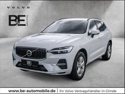 Weiß Gebraucht 2022 Volvo XC60 Momentum SUV | 35.550 € (Fairer Preis)