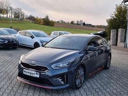 Grau Gebraucht 2021 Kia ProCeed GT Kleinwagen | 26.590 € (Fairer Preis)