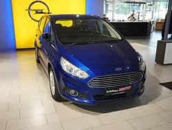 Blau Gebraucht 2016 Ford S-MAX Trend Van / Kleinbus | 11.490 € (Superpreis)
