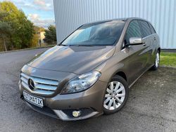 Grau Gebraucht 2012 Mercedes B180 Van / Kleinbus | 11.690 € (Fairer Preis)