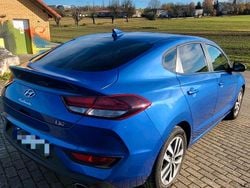 Blau Gebraucht 2019 Hyundai i30 Trend Limousine | 15.400 € (Guter Preis)