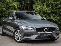 Grau Gebraucht 2021 Volvo V60 Momentum Kombi | 14.490 € (Fairer Preis)
