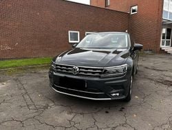 Grau Gebraucht 2020 VW Tiguan Highline SUV | 24.500 € (Guter Preis)
