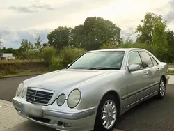Silber Gebraucht 2000 Mercedes E200 Elegance Limousine | 2.800 € (Fairer Preis)