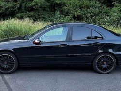 Schwarz Gebraucht 2007 Mercedes C200 Avantgarde Limousine | 5.000 € (Guter Preis)