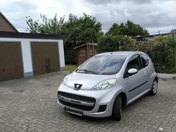 Silber Gebraucht 2011 Peugeot 107 Filou Kleinwagen | 2.500 € (Fairer Preis)
