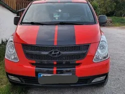Rot Gebraucht 2012 Hyundai H-1 Van / Kleinbus | 10.900 € (Fairer Preis)