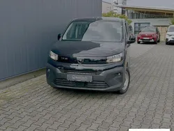 Grau Neu 2025 Opel Combo Van / Kleinbus | 23.990 € (Fairer Preis)