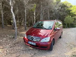 Rot Gebraucht 2011 Mercedes Viano Van / Kleinbus | 15.500 € (Guter Preis)