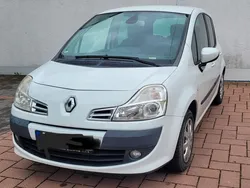 Weiß Gebraucht 2012 Renault Modus Dynamique Van / Kleinbus | 5.200 € (Fairer Preis)