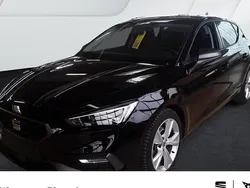 Mitternachtsschwarz Gebraucht 2024 Seat Leon FR Limousine | 28.373 € (Guter Preis)