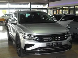 Silber metallic Gebraucht 2023 VW Tiguan Elegance SUV | 45.400 € (Teuer)