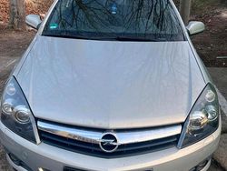 Gold Gebraucht 2006 Opel Astra GTC Coupé | 2.799 € (Superpreis)