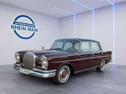Bordeaux Gebraucht 1964 Mercedes 220 | 17.900 €