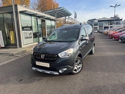 Grau "comete" Gebraucht 2021 Dacia Dokker Stepway Van / Kleinbus | 17.490 € (Fairer Preis)