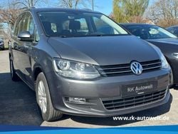 Grau Gebraucht 2017 VW Sharan Comfortline Van / Kleinbus | 22.490 € (Etwas zu teuer)
