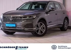 Grau Gebraucht 2020 VW Touareg Elegance SUV | 51.680 € (Teuer)