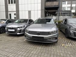 Silber Gebraucht 2023 VW Passat Business Kombi | 22.480 € (Guter Preis)