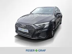 Mythosschwarz metallic Gebraucht 2021 Audi A3 Sportback e-tron Ambiente Limousine | 25.440 € (Etwas zu teuer)