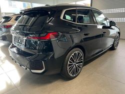 Schwarz Gebraucht 2024 BMW 218 Active Tourer M Sport Van / Kleinbus | 28.900 € (Guter Preis)